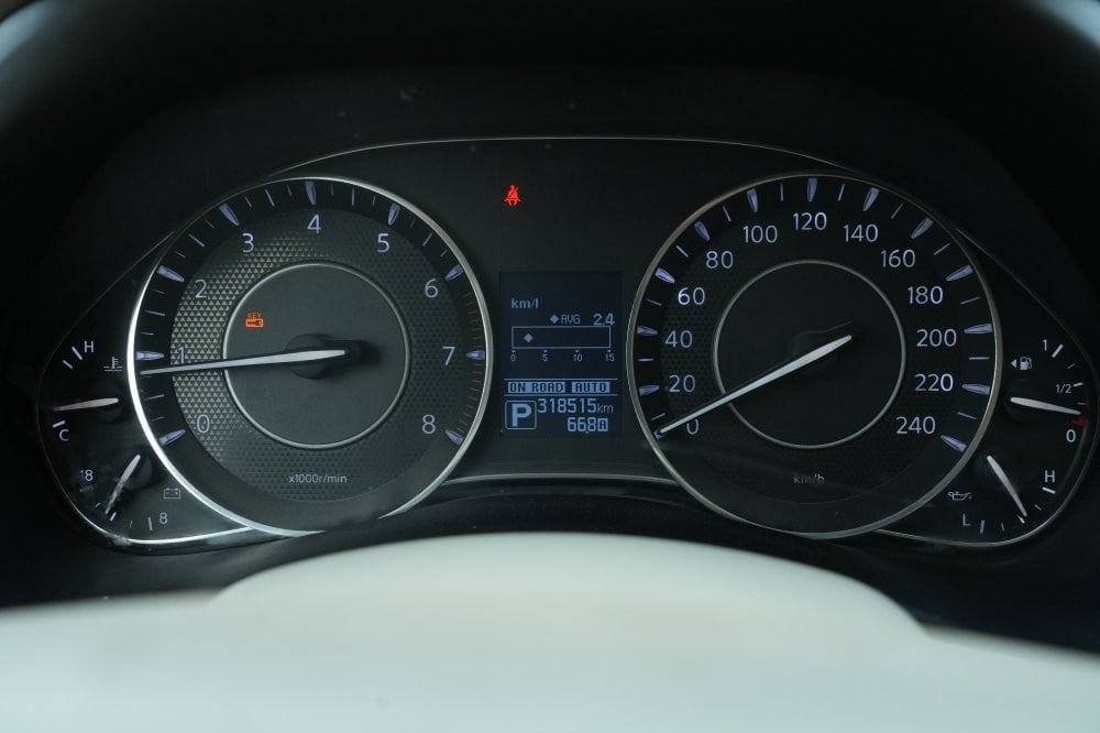 نيسان باترول موديل 2015، Y-15999 - 11