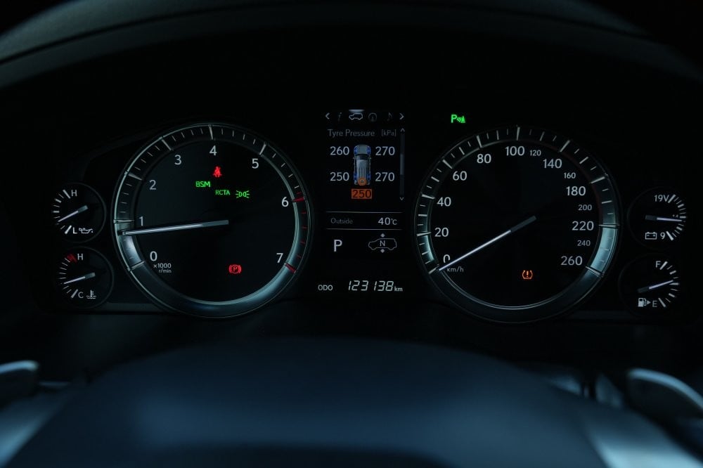لكزس ال اكس 570 إس يو ڤي موديل 2021، C-11270 - 11