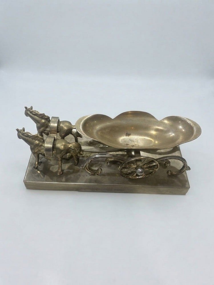 Decorative Classic Horse-Drawn Carriage Figurine - 1