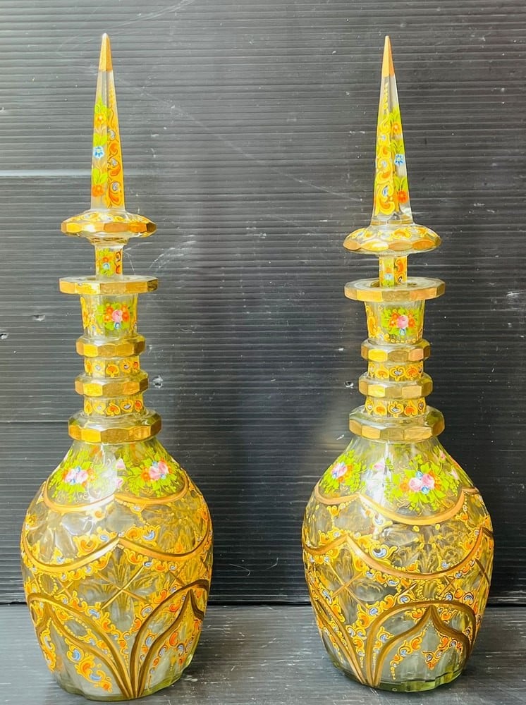 Pair of Large Vintage Czech Glass Pieces with Gilded Floral Decorations - 5