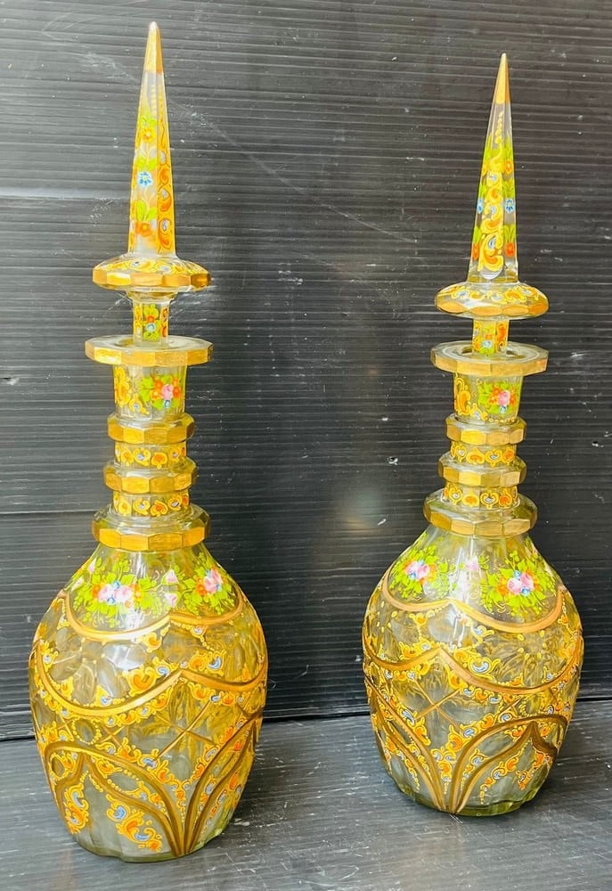 Pair of Large Vintage Czech Glass Pieces with Gilded Floral Decorations - 1