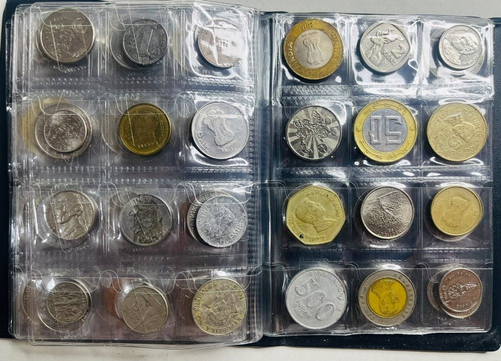 ألبوم عملات معدنية قديمة ومتنوعة - 1 - 4