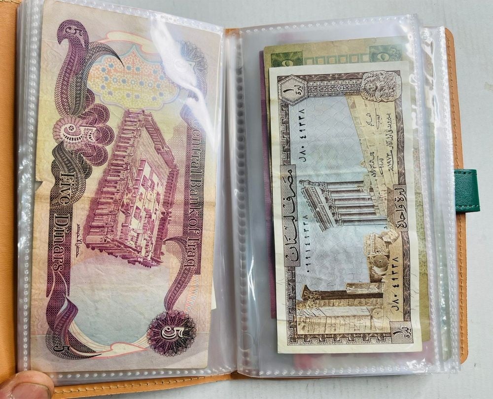 ألبوم عملات ورقية قديمة ومتنوعة - 4 - 4