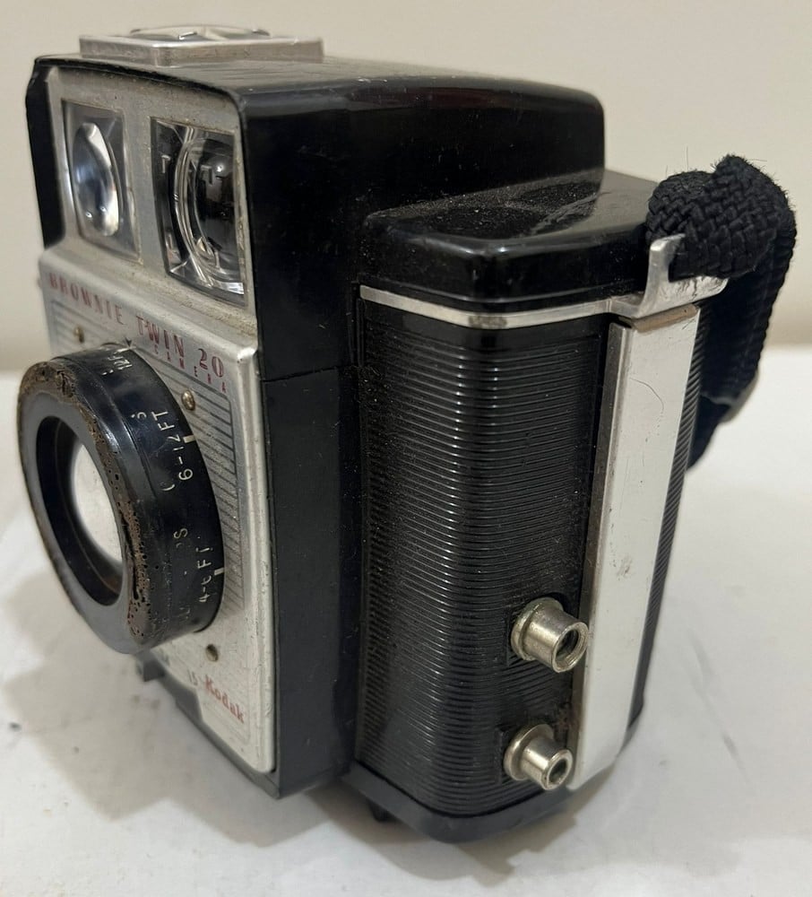 كاميرا تصوير كلاسيكية Kodak Brownie Twin - 5