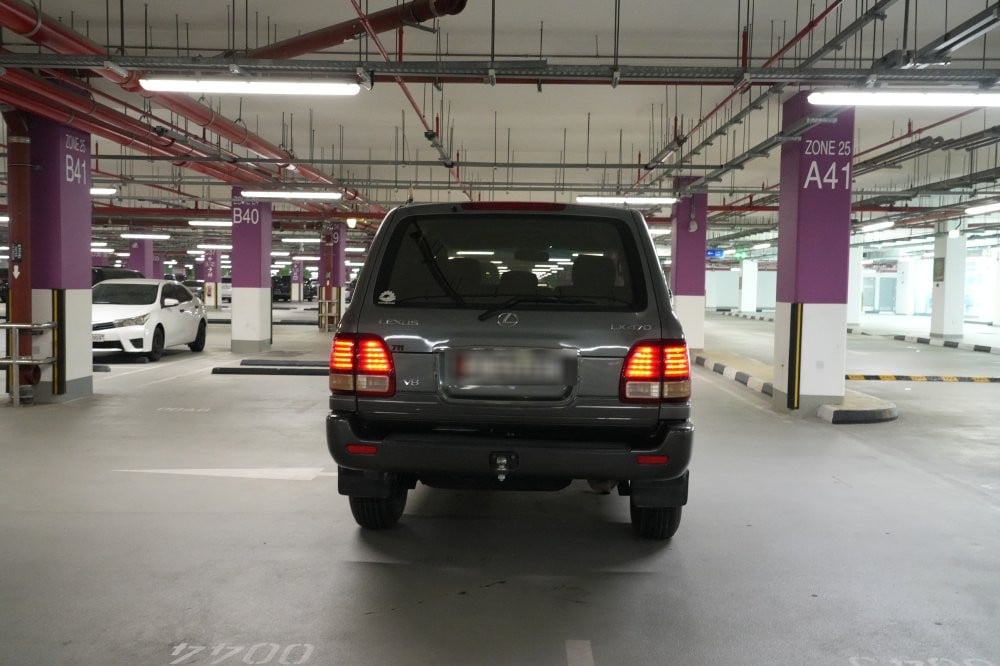 Lexus LX 470 Model 2001, Y-16009 - 6