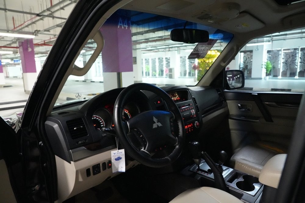 Mitsubishi Pajero Model 2014 3.5 L, Y-16041 - 10