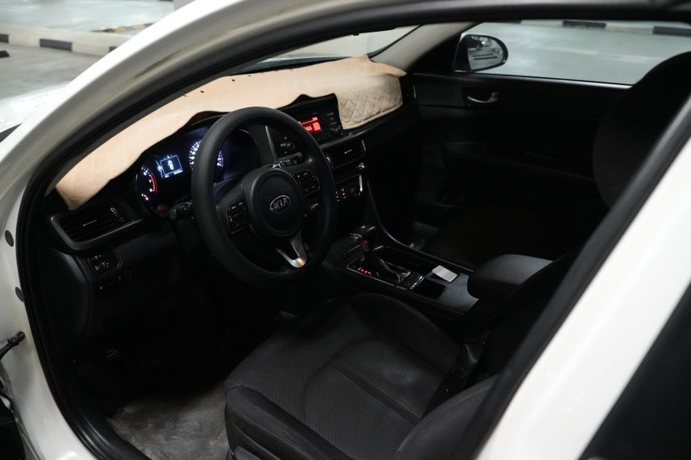 Kia Optima Model 2018, Y-16042 - 9
