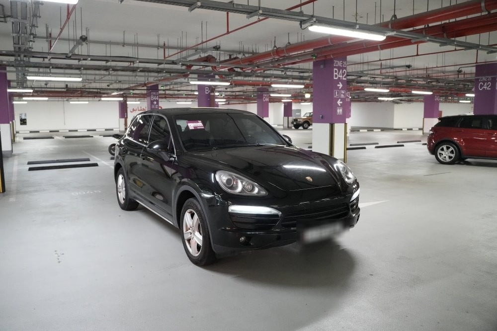 Porsche Cayenne Model 2013, Y-16034 - 3