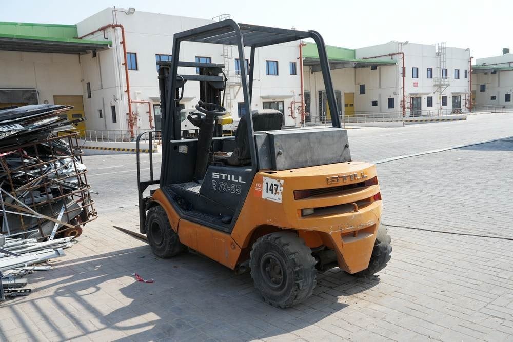Still Forklift – 2500 Kg - 4