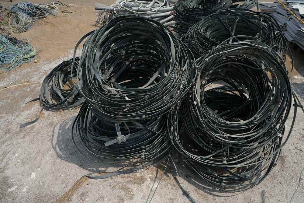 Coiled Cables & Wiring - 2