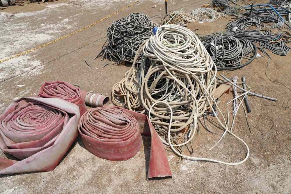 Coiled Cables & Wiring - 8
