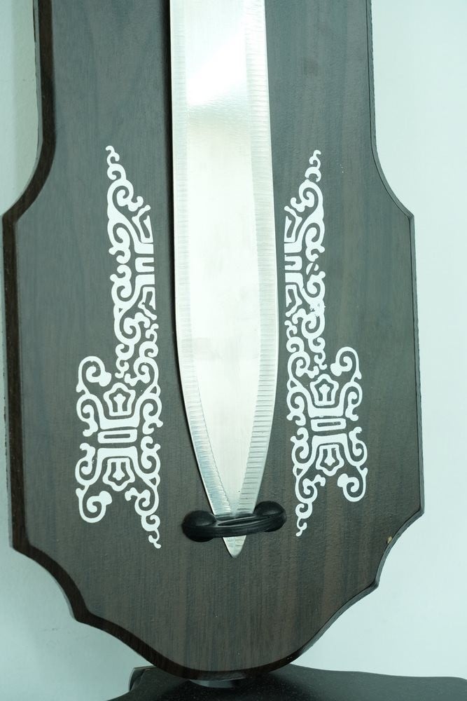 A Decorative Medieval Fantasy Sword - 5