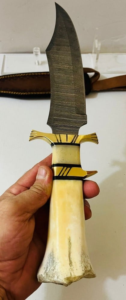 Large Traditional Dagger with Natural Bone Handle and Leather Sheath - 3