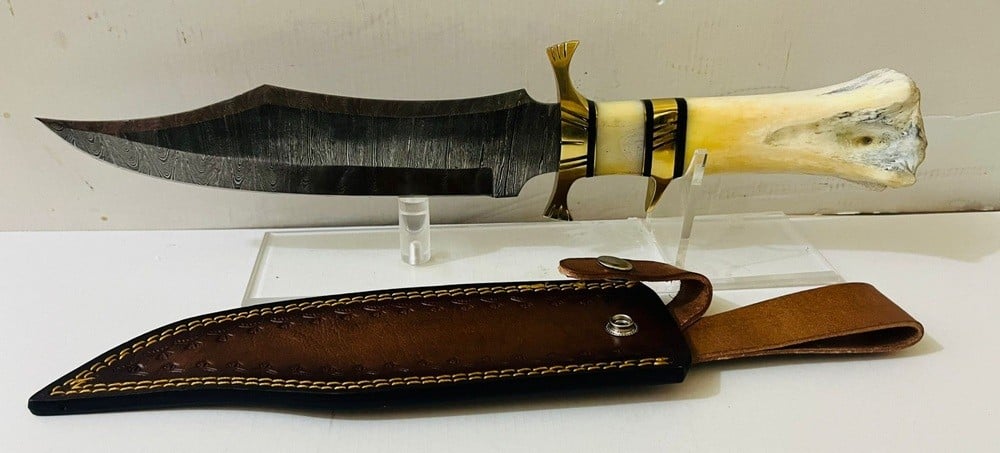 Large Traditional Dagger with Natural Bone Handle and Leather Sheath - 5
