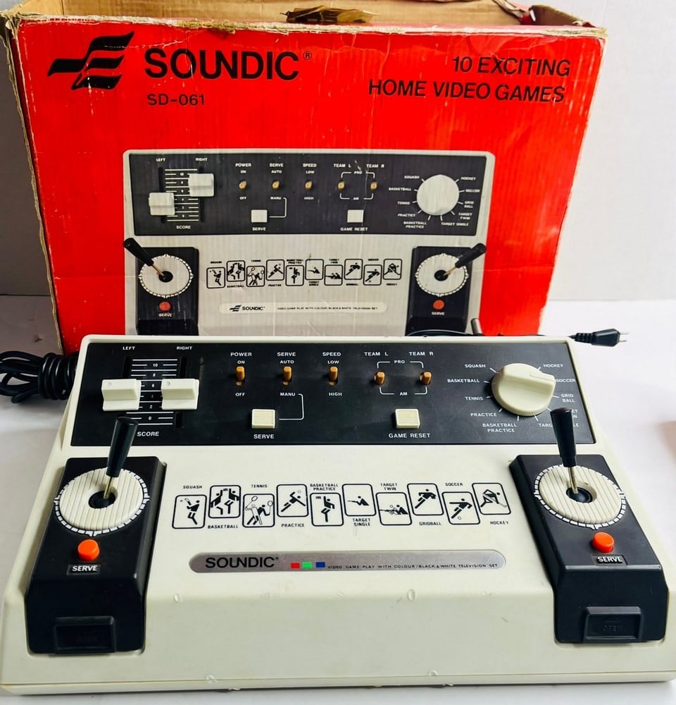 Vintage Soundic SD-061 Home Video Game Console - 1