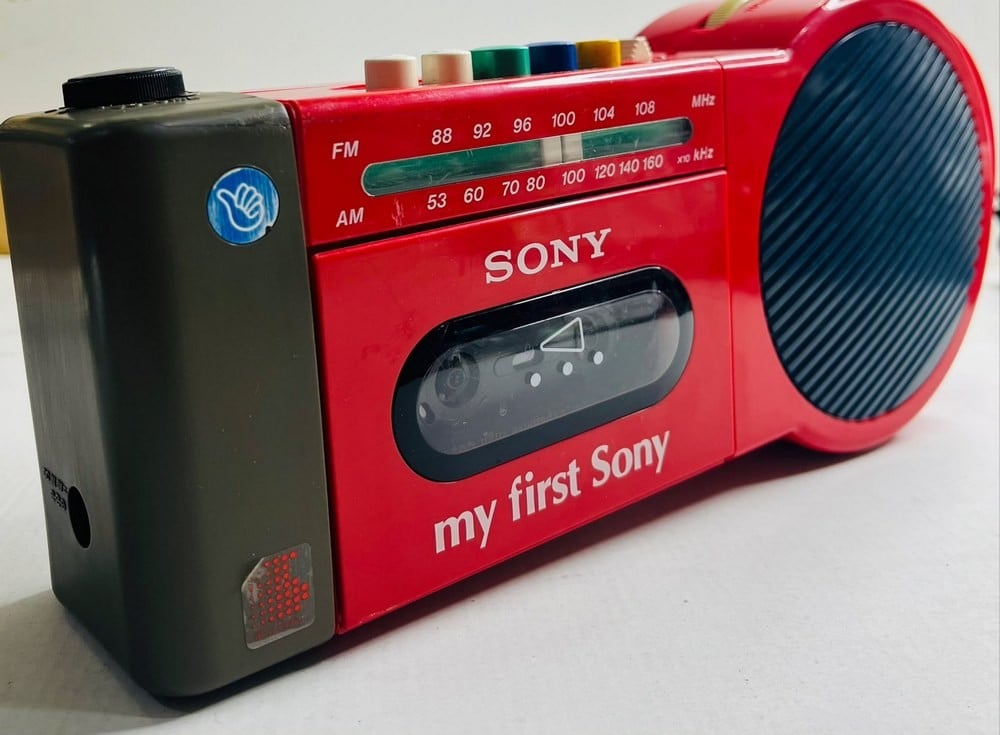 Vintage SONY Cassette Recorder and Radio - 2