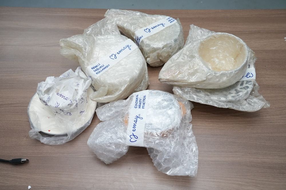 طقم أواني طبخ وتقديم مينا من Emaye - 3