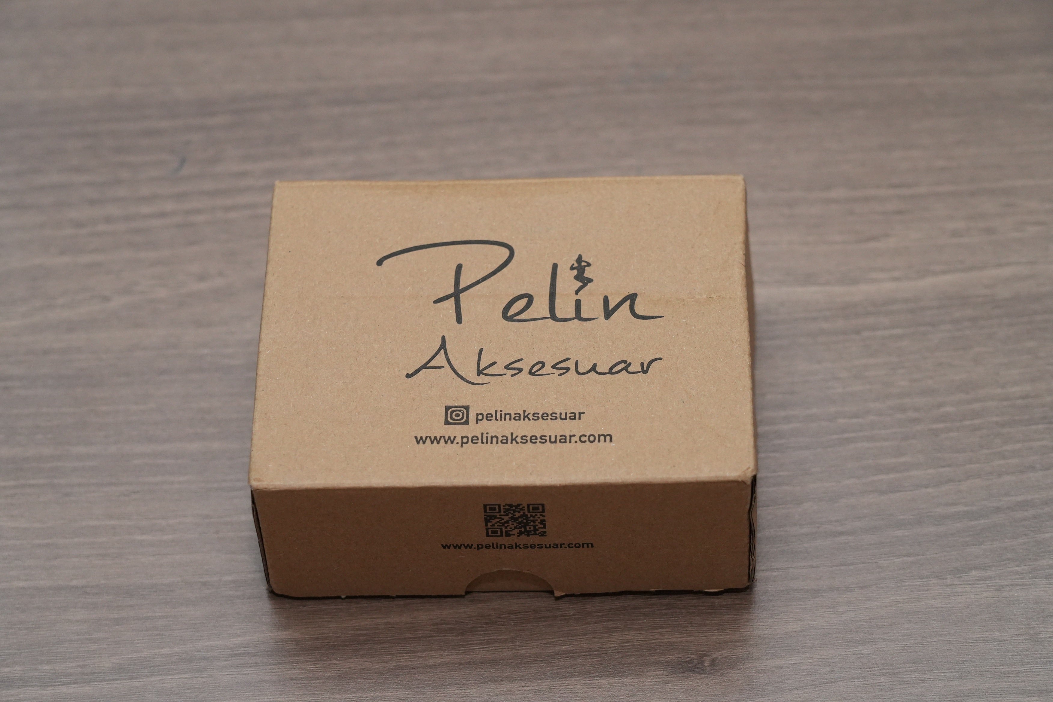 طقم ساعة ومجوهرات ذهبية اللون من Pelin Aksesuar - 2