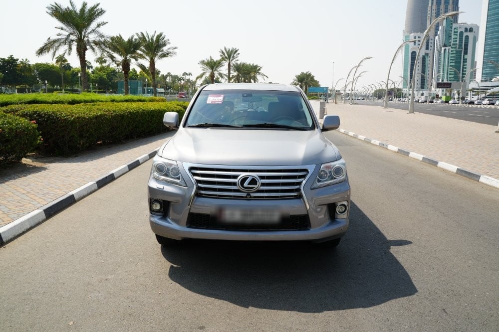 Lexus LX 570 Model 2011, Y-16114 - 4
