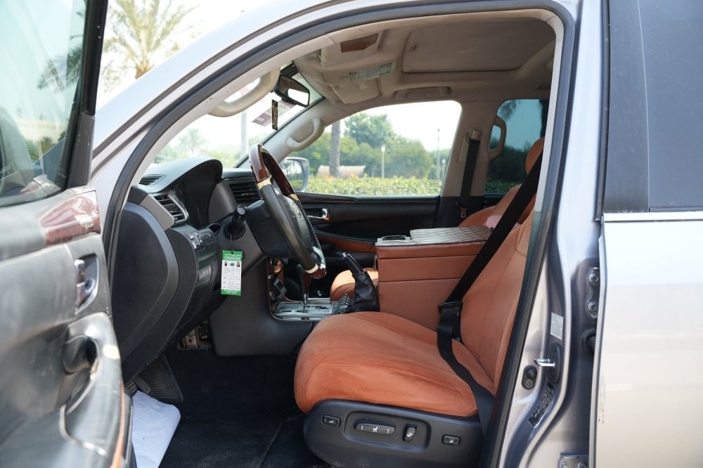 Lexus LX 570 Model 2011, Y-16114 - 8