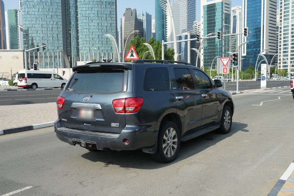 Toyota Sequoia Model 2010, Y-16116 - 7