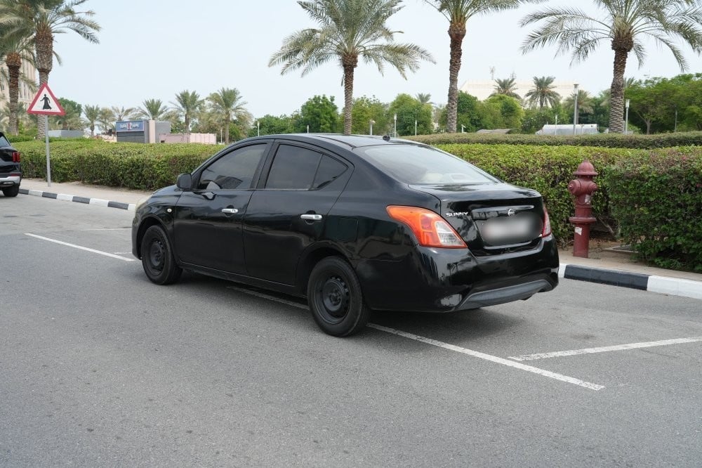 Nissan Sunny Model 2015, Y-16132 - 4