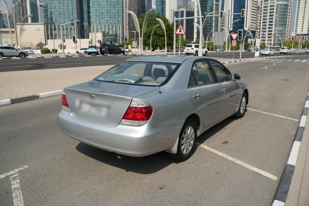 تويوتا كامري موديل 2004، Y-16090 - 5