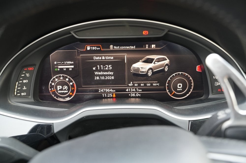 Audi Q7 Model 2016, Y-16092 - 11