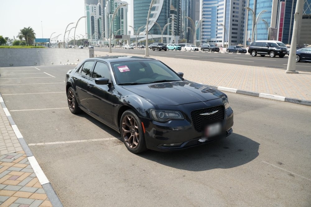 Chrysler C300 Model 2019, Y-16102 - 3