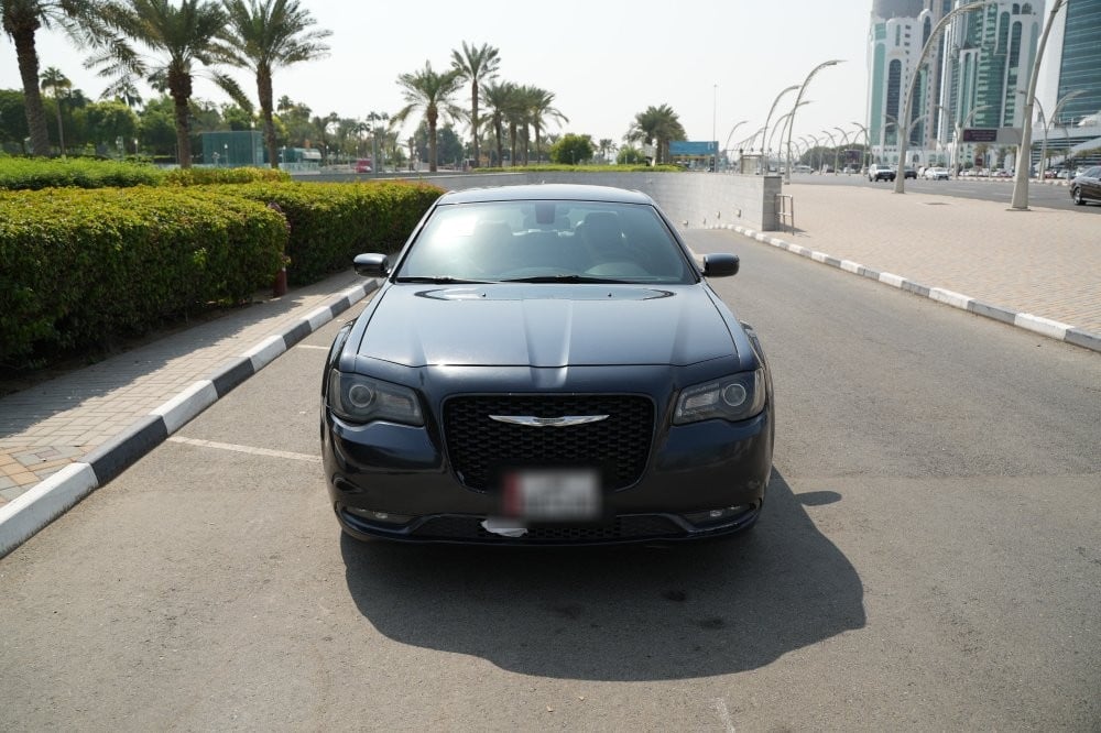 Chrysler C300 Model 2019, Y-16102 - 4