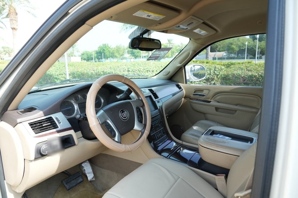 Cadillac Escalade Model 2012, Y-16105 - 10