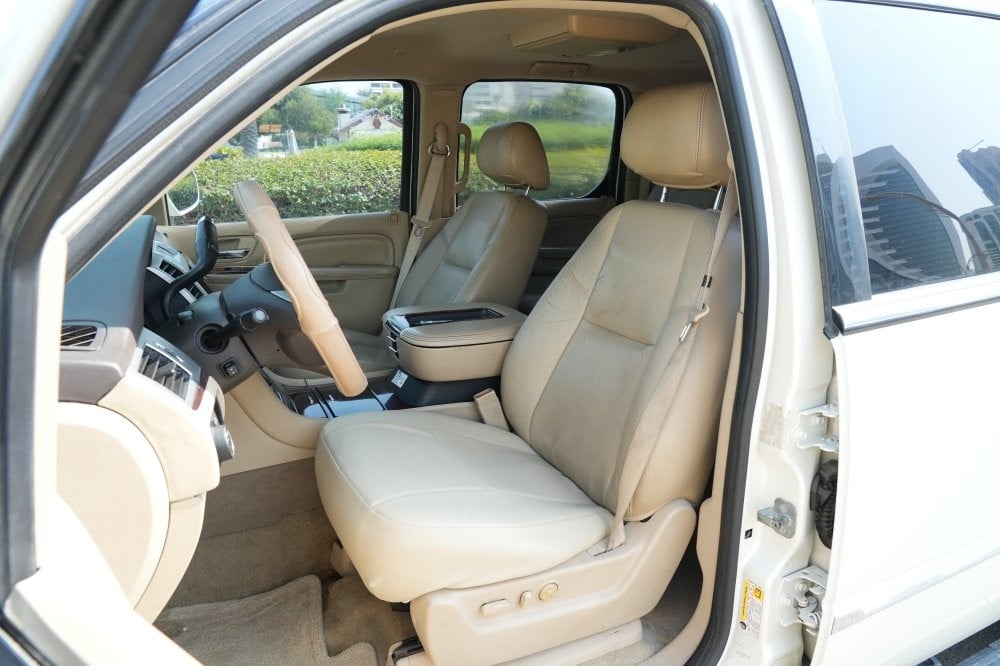 Cadillac Escalade Model 2012, Y-16105 - 9