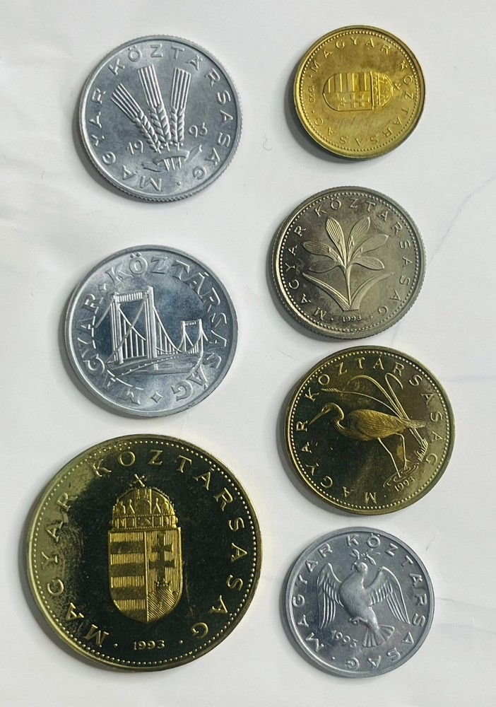 طقم عملات مجرية قديمة - 2