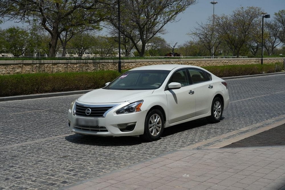 Nissan Altima Sedan Model 2015, C-11065 - 4