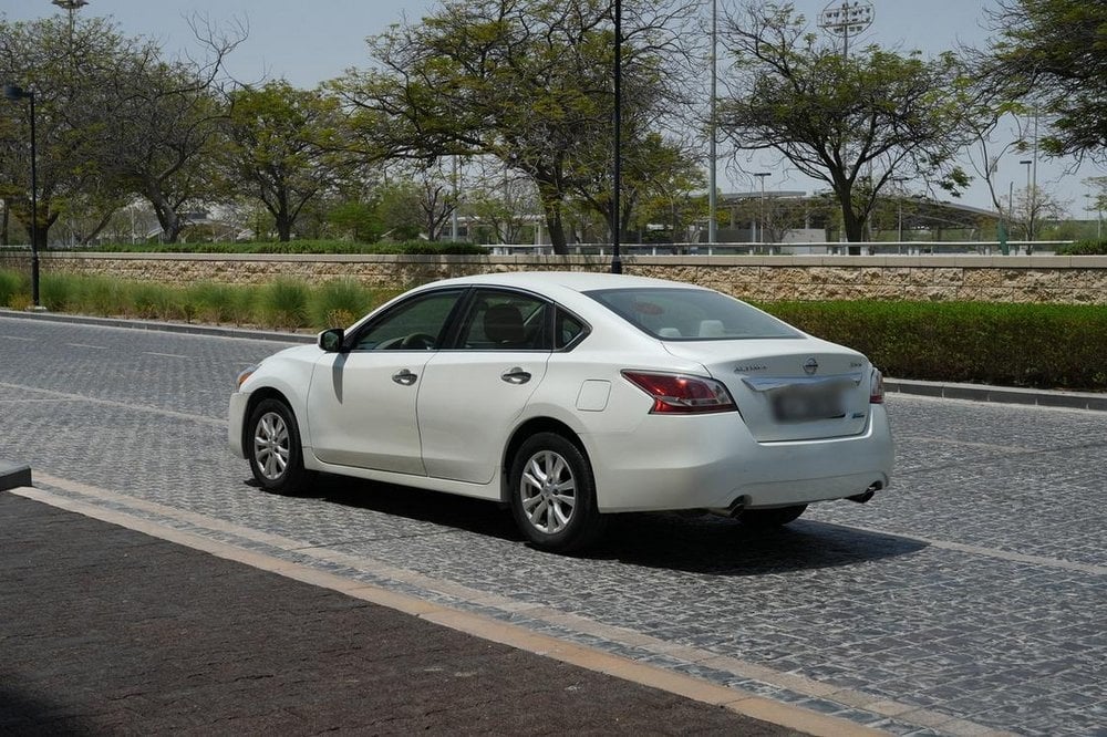 Nissan Altima Sedan Model 2015, C-11065 - 5