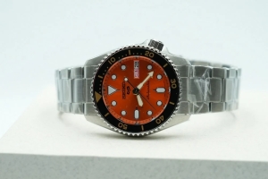 Seiko Watch - 9