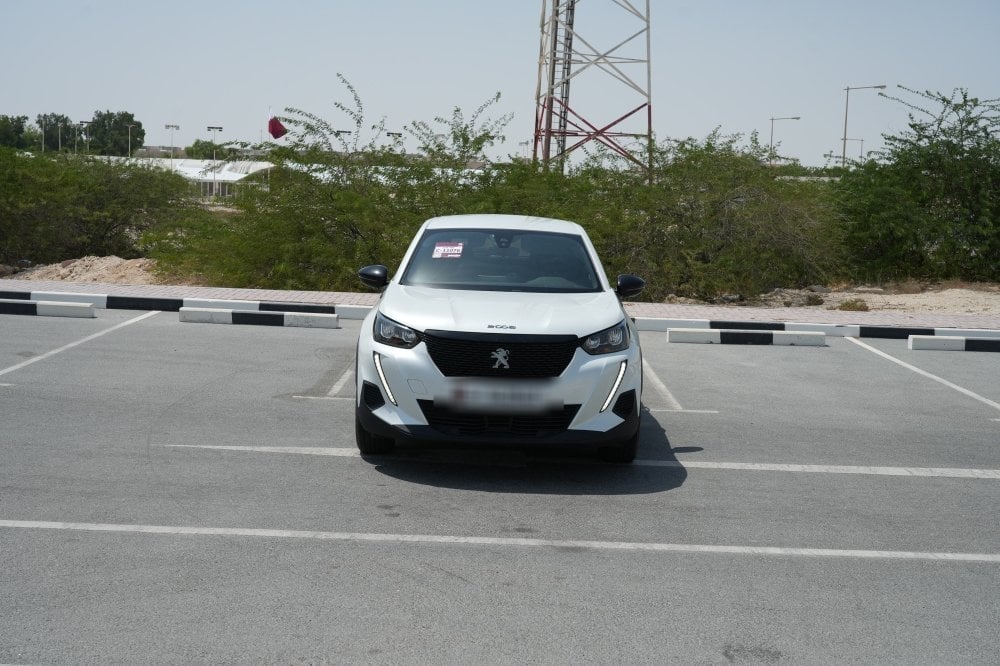 Peugeot 2008 SUV Model 2023, C-11165 - 3