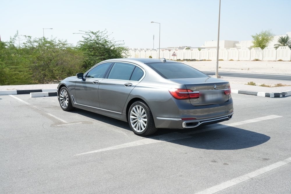 BMW 730 LI Sedan Model 2017, C-11163 - 4