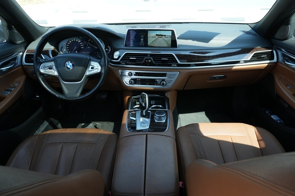 BMW 730 LI Sedan Model 2017, C-11163 - 8