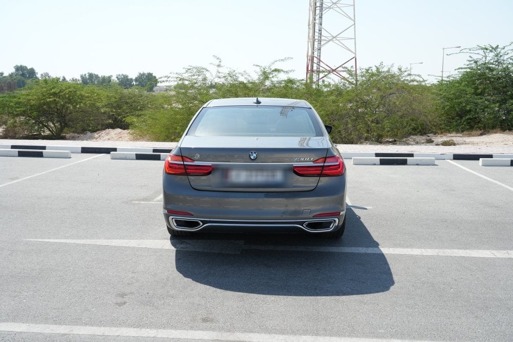 BMW 730 LI Sedan Model 2017, C-11163 - 5