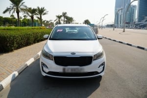 كيا كرنفال موديل 2019، Y-15775 - 3