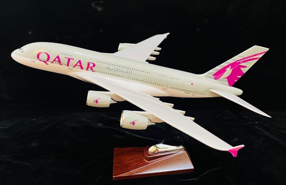 مجسم طائرة إيرباص A380 للخطوط الجوية القطرية - 6