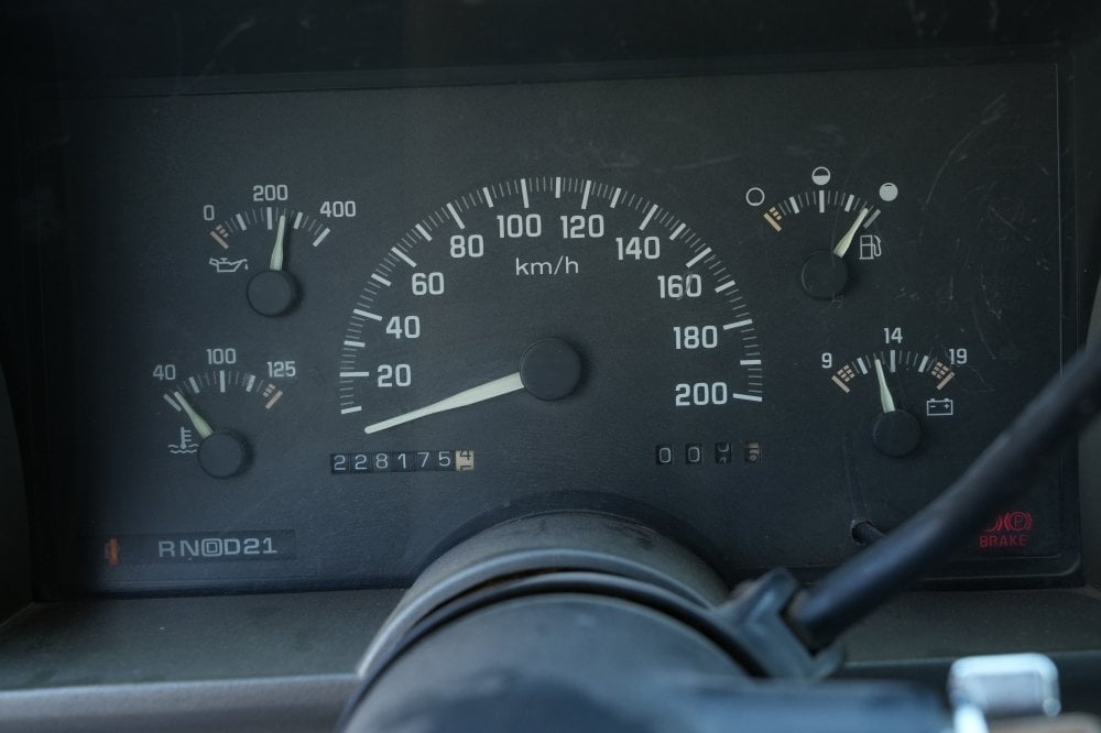 جي إم سي يوكون إس يو ڤي موديل 1992، C-11183 - 10