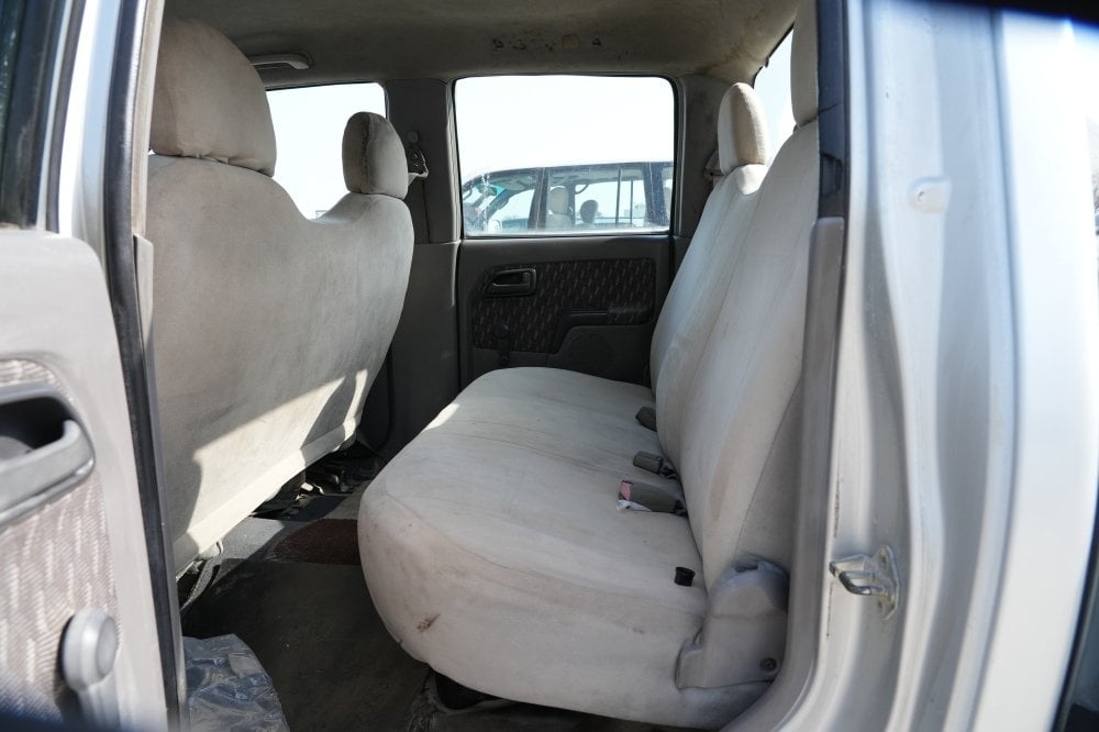ISUZU D-Max Model 2004, Y-15839 - 7