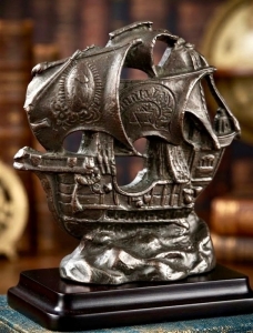 An Antique Santa María Ship Model - 2