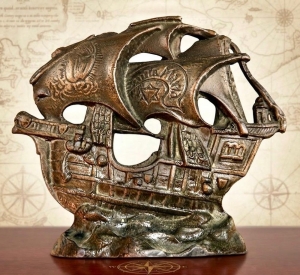 An Antique Santa María Ship Model - 7