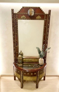 An Authentic Oriental-Style Arabesque Console - 13