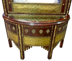 An Authentic Oriental-Style Arabesque Console - 17