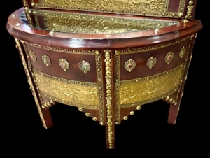 An Authentic Oriental-Style Arabesque Console - 2