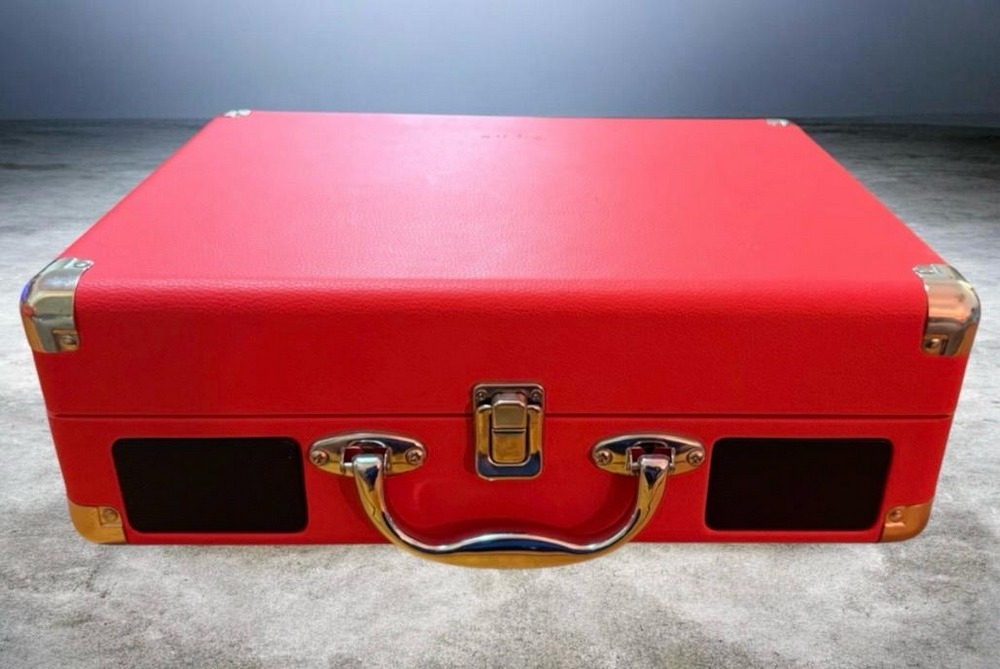 A Record Player (Phonograph) - 7